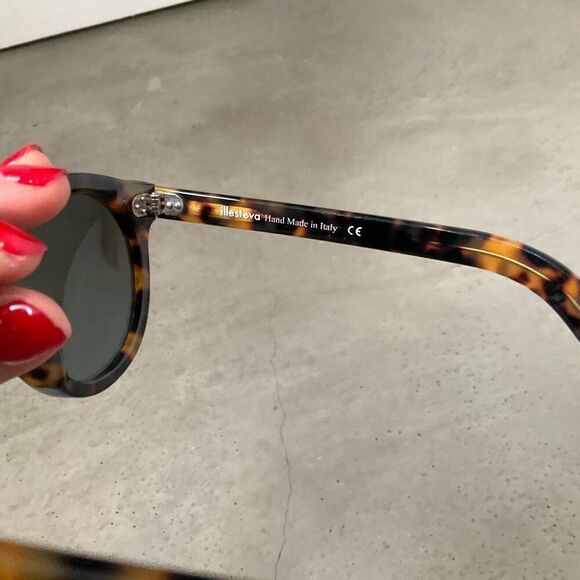 Illesteva Leonard II Sunglasses - Picture 2 of 6